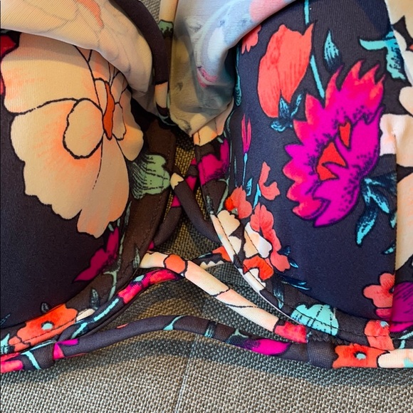 Bikini top - Picture 2 of 4